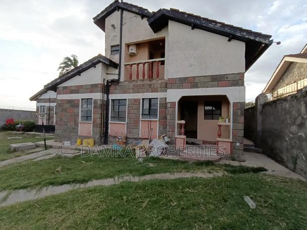 4bdrm Maisonette in Kiamunyi, Nakuru Town East for rent
