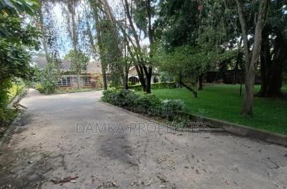 8bdrm Bungalow in Milimani for rent