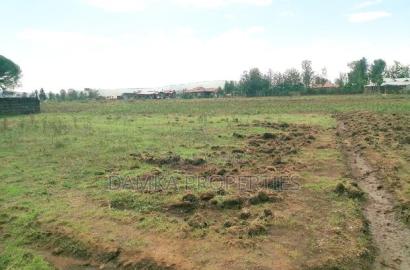 1/4 Acre Plot for Sale in Pipeline 600mts From Tarmac