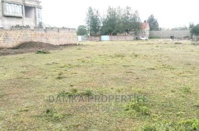 1/4 Acre Plot for Sale 800mts From Tarmac at Shiners Boys.