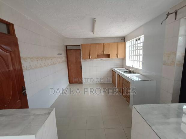 4bdrm Mansion in Nakuru Town East for sale