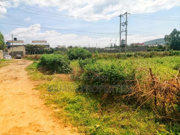 50*100 Plots for Sale in Barnabas 300mts From Highway