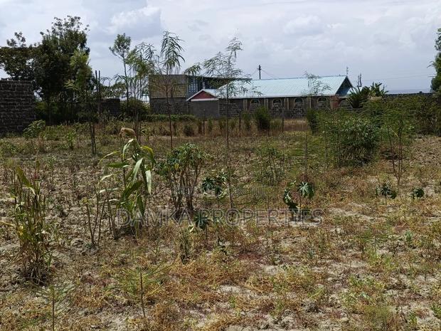 50*100 Plot for Sale in Pipeline 300mts From Tarmac
