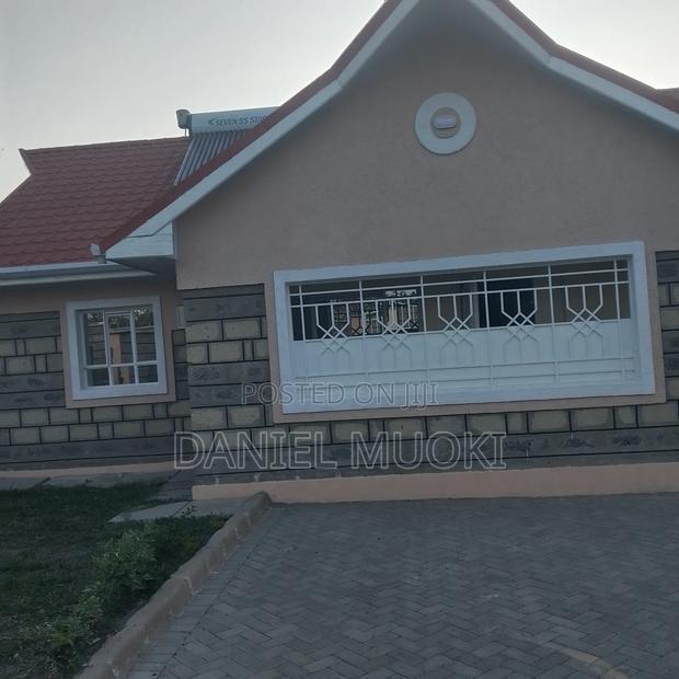3bdrm Maisonette in Accacia, Kitengela for sale