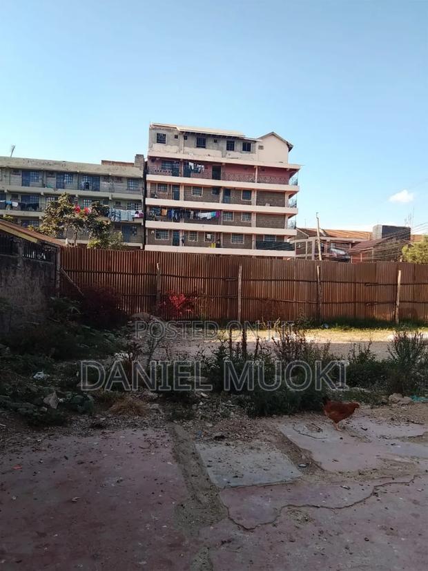 1/4 Acre T With Title Deed Corner Plot