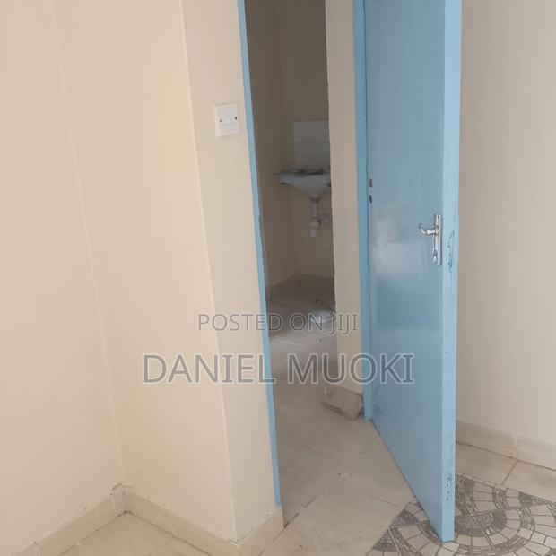 2bdrm Apartment in Tena Oloibon Hotel, Umoja for rent