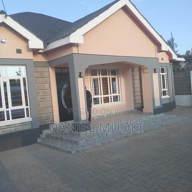 4bdrm Maisonette in Accacia, Kitengela for sale