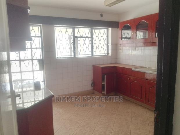 Commercial Maissionette to Let in Riara Rd