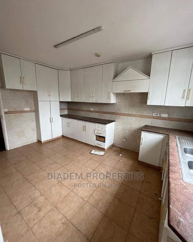 3bdrm Apartment in Valley Arcade for rent