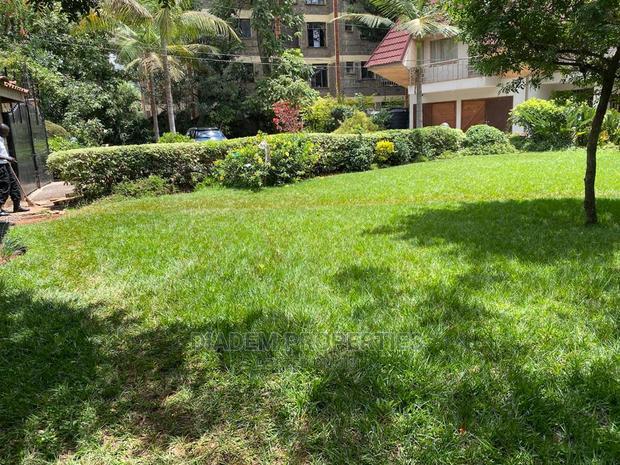 8bedroom Commercial Property to Let