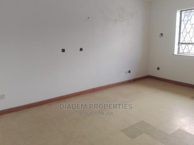 Commercial Maissionette to Let in Riara Rd
