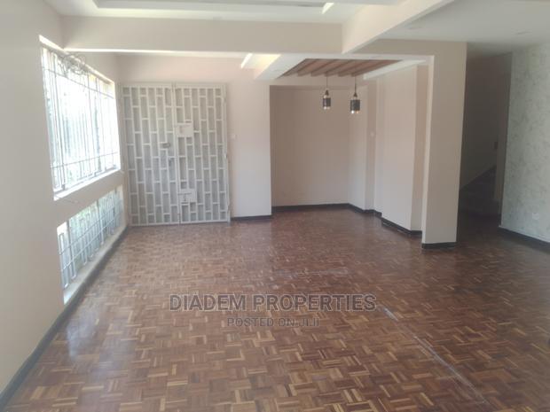 Commercial 5 Bedroom Maissionette to Let