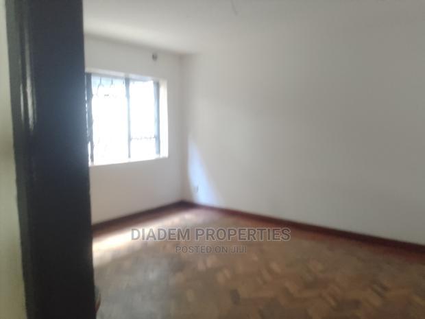 Commercial Maissionette to Let in Riara Rd