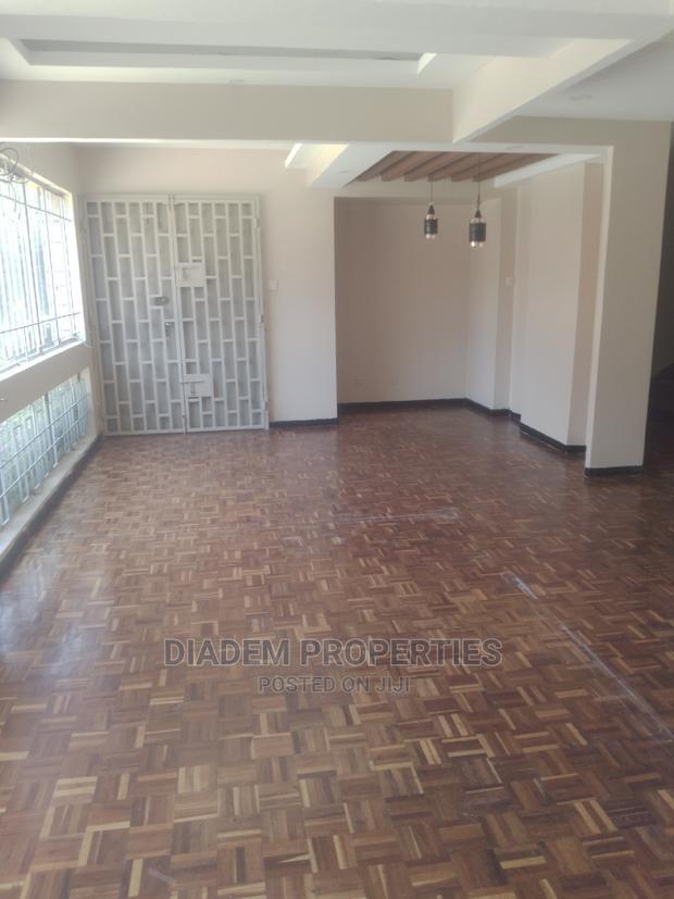 Commercial 5 Bedroom Maissionette to Let