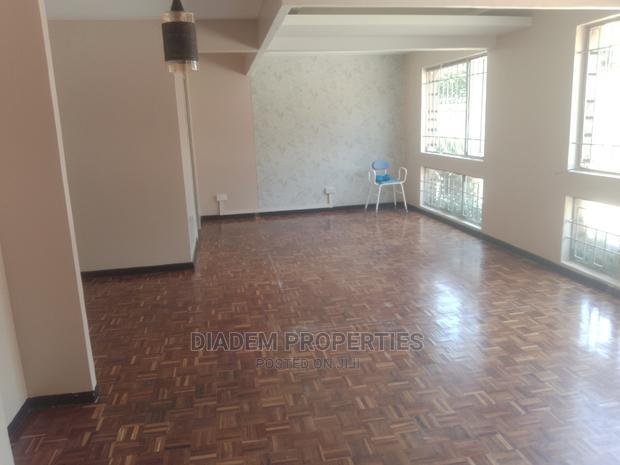 Commercial 5 Bedroom Maissionette to Let
