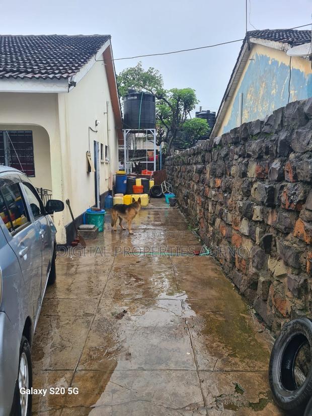 3bdrm Bungalow in Tena Estate, Donholm for sale