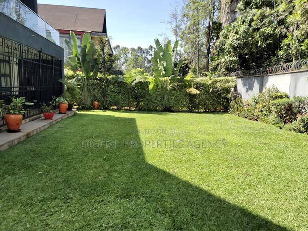4bdrm Duplex in Garden Estate, Ridgeways for sale