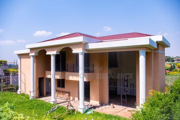 6bdrm Maisonette in Kiambu Migaa Golf for sale