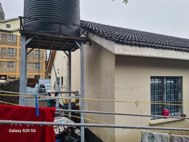 3bdrm Bungalow in Tena Estate, Donholm for sale
