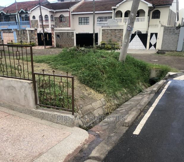 Plot for Sale in Donholm