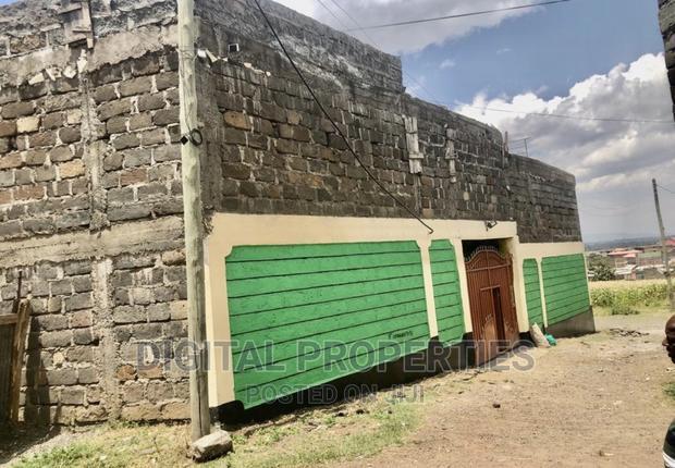 Mini Flat in Kiti, Bahati for sale