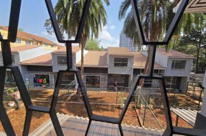 4bdrm Apartment in Rhapta Road for rent