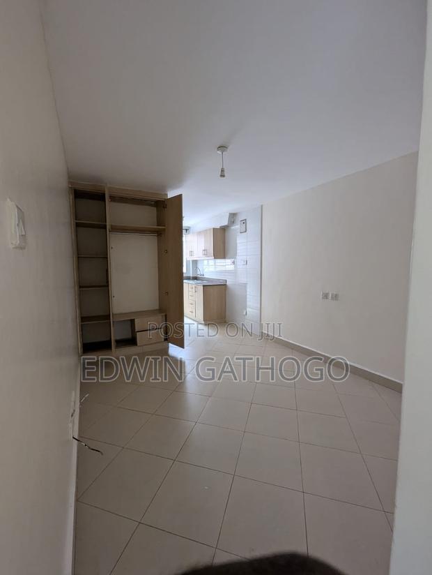 1bdrm Block of Flats in Seasons Estate for sale