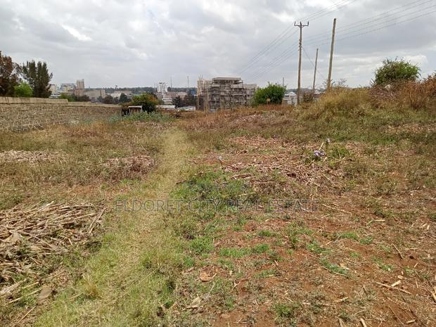 1/2acre Pioneer Estate With Title