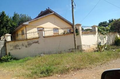 1/4 Plot With 4 Bedroom House Plus SQ 3bedroom House