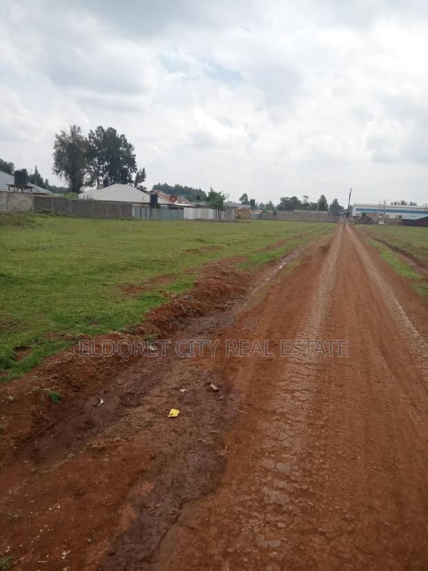 1/4 Plot Annex With Title Just 50m Fro From Tarmac