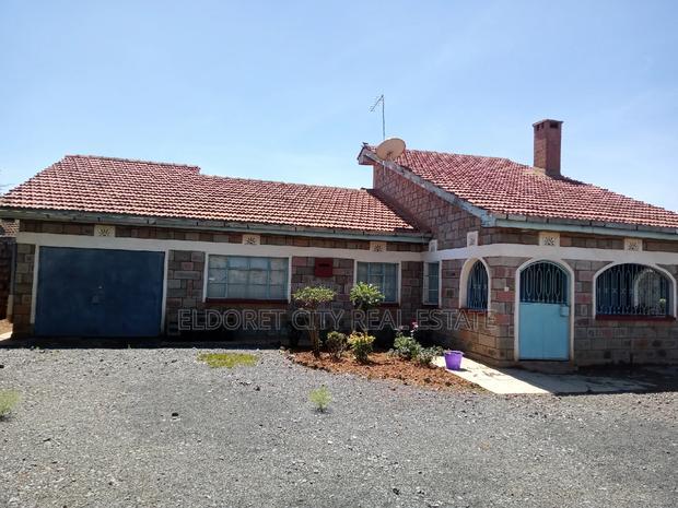 Furnished 4bdrm Bungalow in Chipsy Road Kimumu, Eldoret CBD for Sale