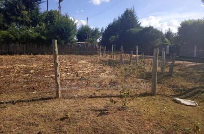1/ 8 Plots in Outspan 300metres From Tarmac
