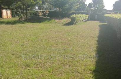 1/2 Acre Sogomo UOE With Two Bedroom House