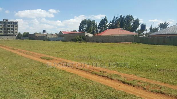1/4 Plot Annex With Title