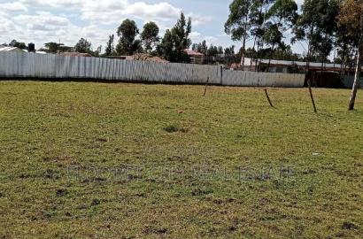 1/4 Plot Kimumu Less Than 300metres From Tarmac