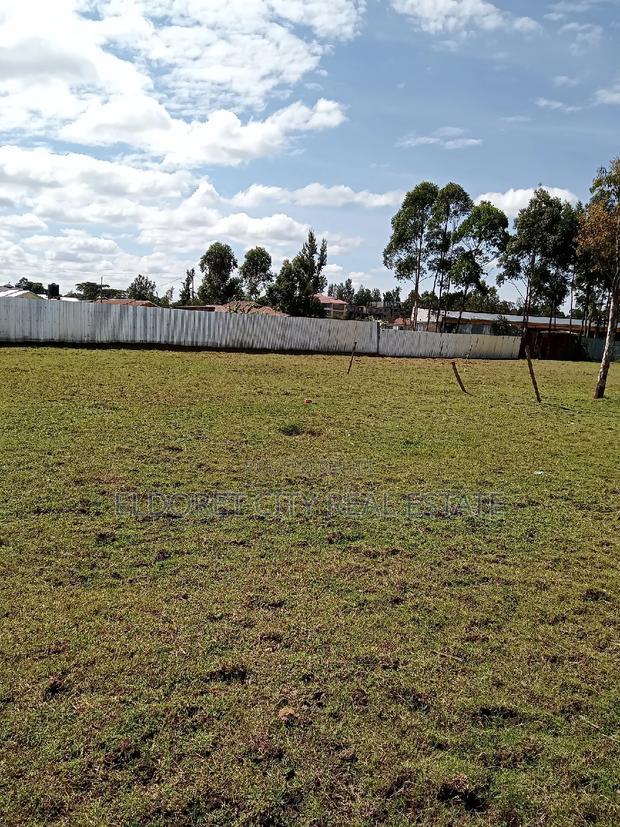 1/4 Plot Kimumu Less Than 300metres From Tarmac