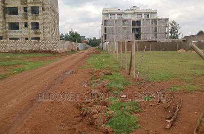 1/4 Plot Annex With Title 100 Metres From Highway.