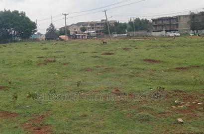 1/4 Plot Annex Ideal for Commercial Purpose