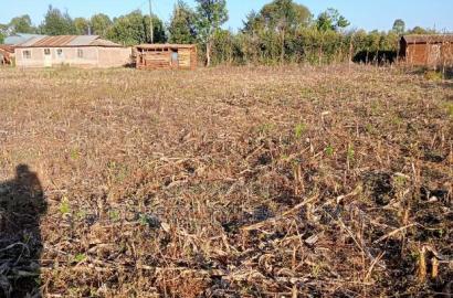 1/4 Plots Near Munyaka With Title