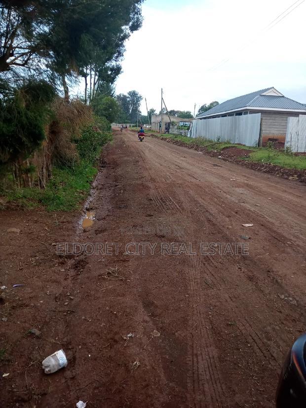 1/8 Plot Kapsoya 100 Metres From Tarmac