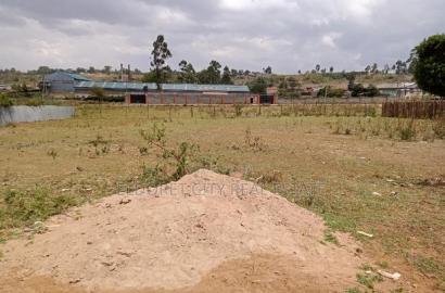 1/4 Plot Industrial Area With Title