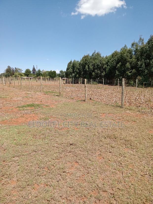 1/8 Plot Nyamumbi With Title