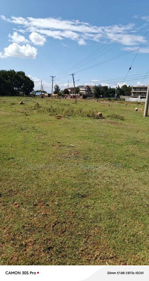 1/8 Plot Annex Touching Tarmac With Title