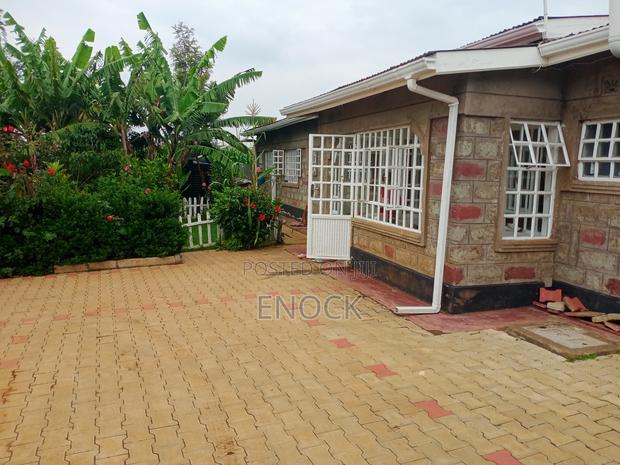3bdrm Bungalow in Silas, Kapsoya for sale