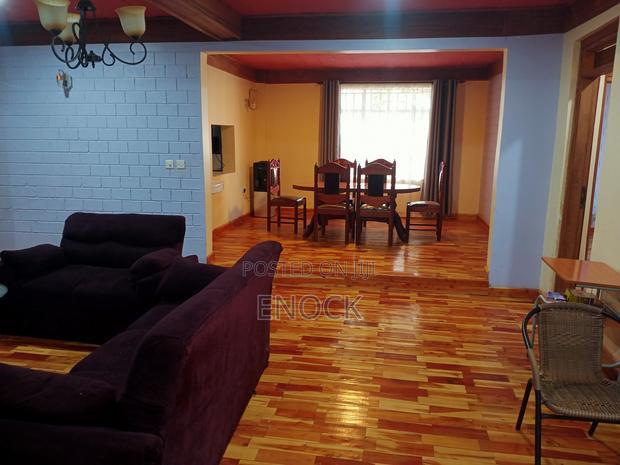 5bdrm Mansion in Racecourse for sale
