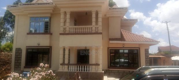 5bdrm Maisonette in Racecourse for sale