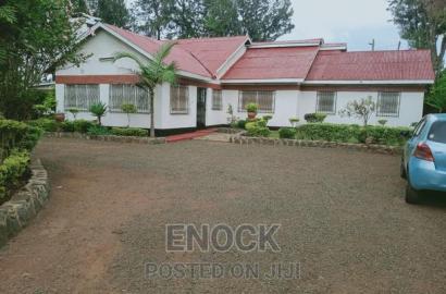 6bdrm Bungalow in Car Wash, Kimumu for sale