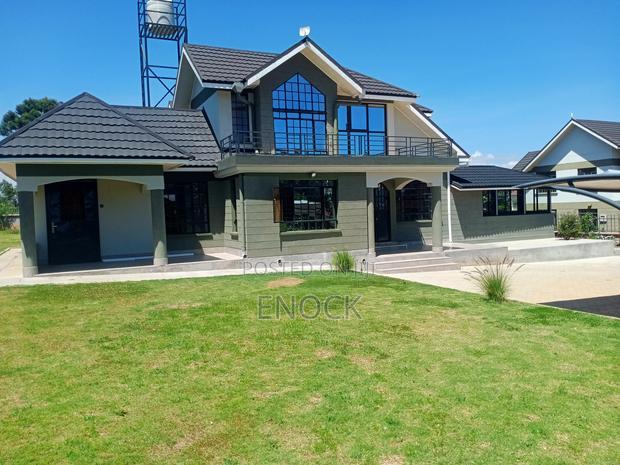 5bdrm Mansion in Lower Elgon View for sale