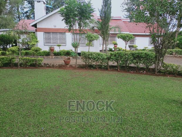 6bdrm Bungalow in Car Wash, Kimumu for sale