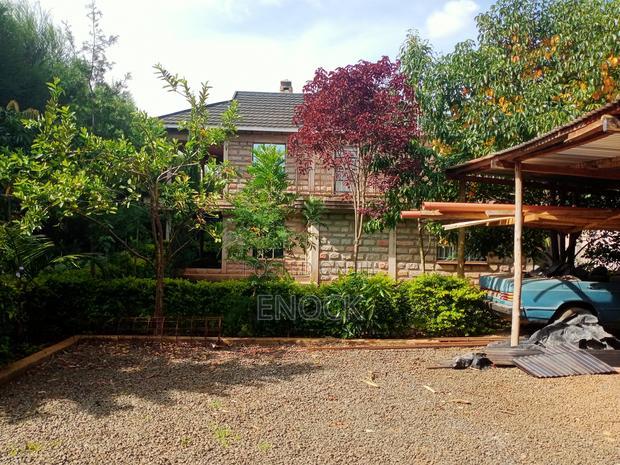 5bdrm Mansion in Racecourse for sale